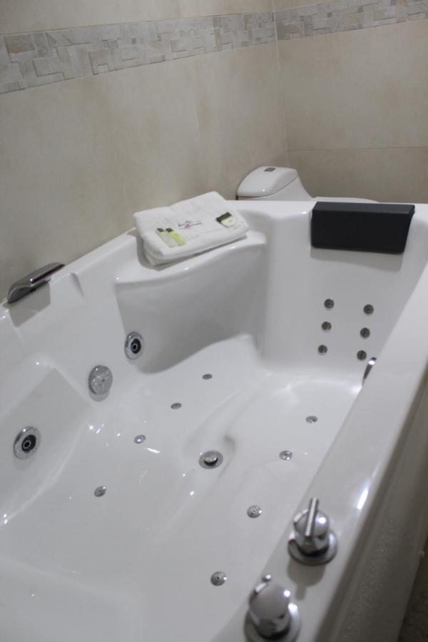 Gran Hotel Guisama Cajamarca Buitenkant foto